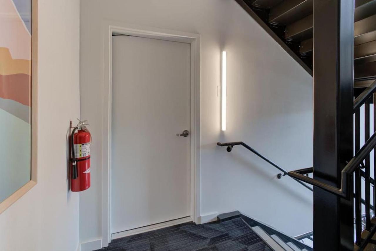 Sophisticated Apartment Downtown Мемфис Экстерьер фото